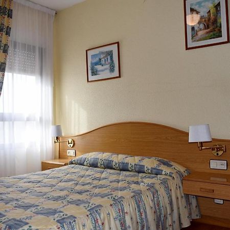 Hotel Ria De Vigo "Tierra De Campos" Becilla de Valderaduey Luaran gambar