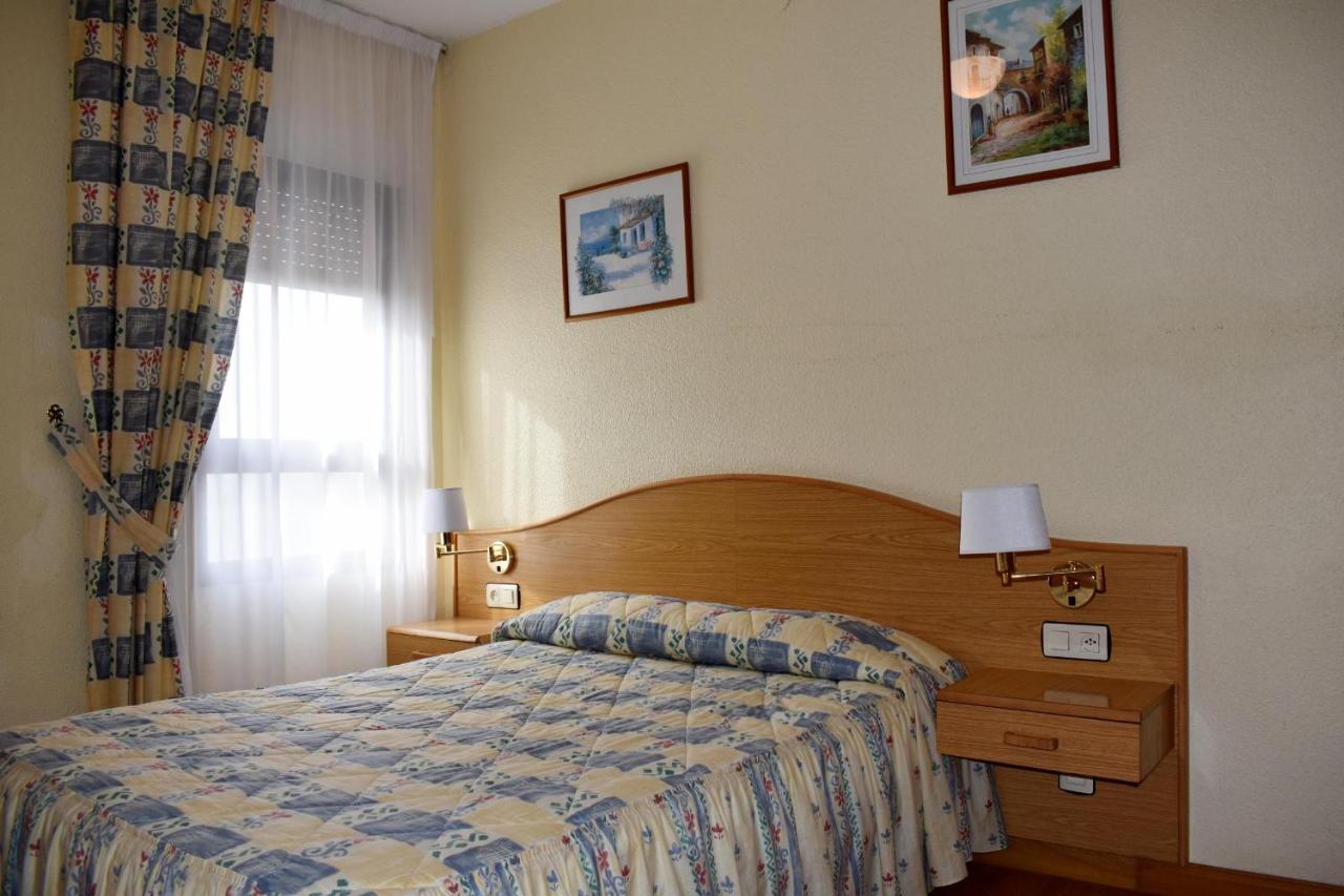 Hotel Ria De Vigo "Tierra De Campos" Becilla de Valderaduey Luaran gambar